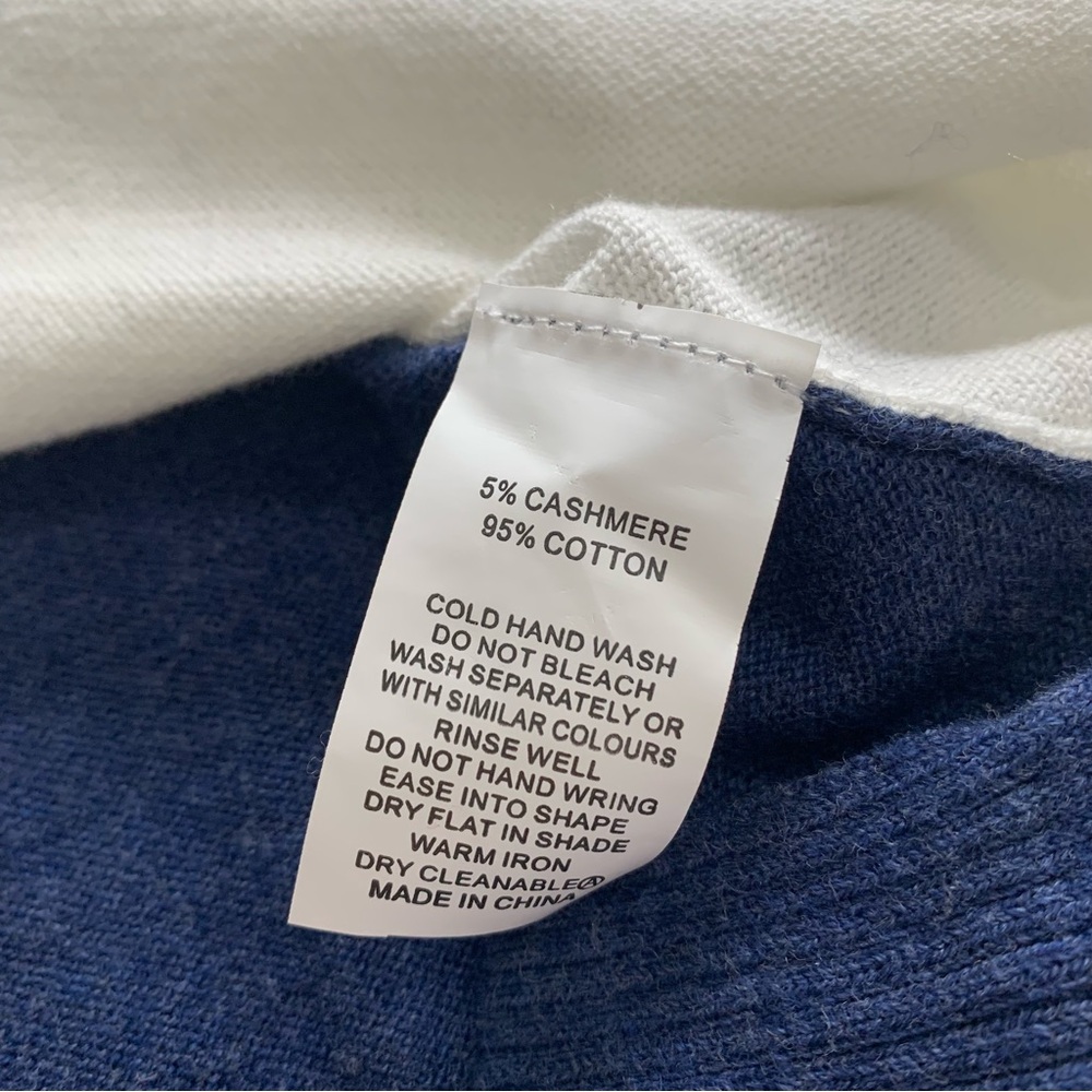 Colorblock Crew Neck Sweater - Picture 8 of 10